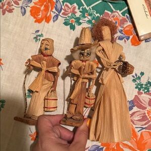 Handcrafted Corn Husk Figurines